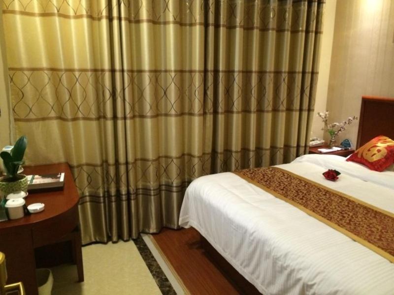 Greentree Inn Jiangsu Suqian Yiwu Business Center Fukang Avenue Express Hotel מראה חיצוני תמונה